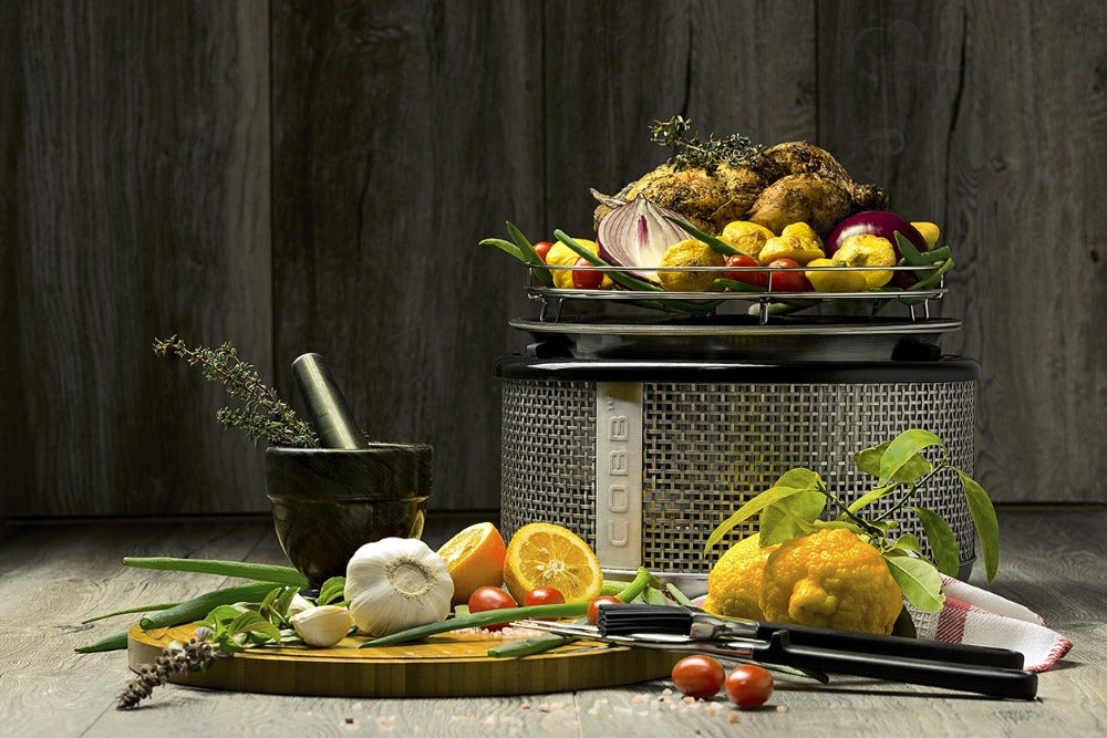 Portable COBB Premier Air grill